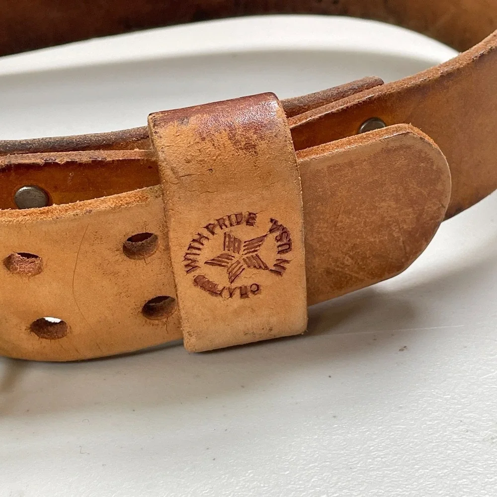 Vintage‎ Altus Power Weight Lifting Belt Size Medium Thick Leather Double Prong